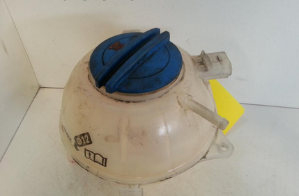 Seat Ibiza 6J Bj.10 K&uuml;hlwasserbeh&auml;lter 1.4TDI 6Q0121407B